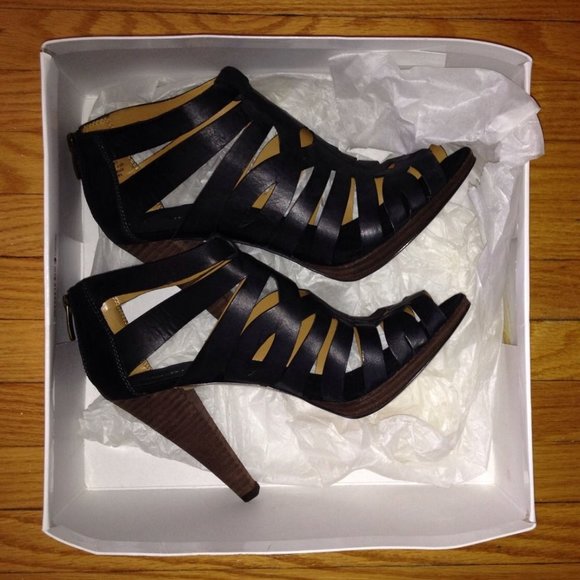 NIB Vintage Nine West Black Leather Heels Size 9 - Picture 3 of 5